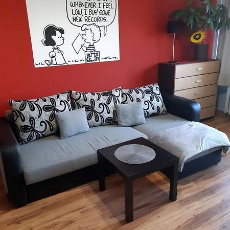 Appartement Kwadrat Maja à Wałbrzych Extérieur photo